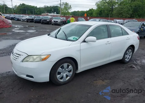 2009 Toyota Camry Le z USA, uszkodzony, nr VIN 4T1BE46K39U917655